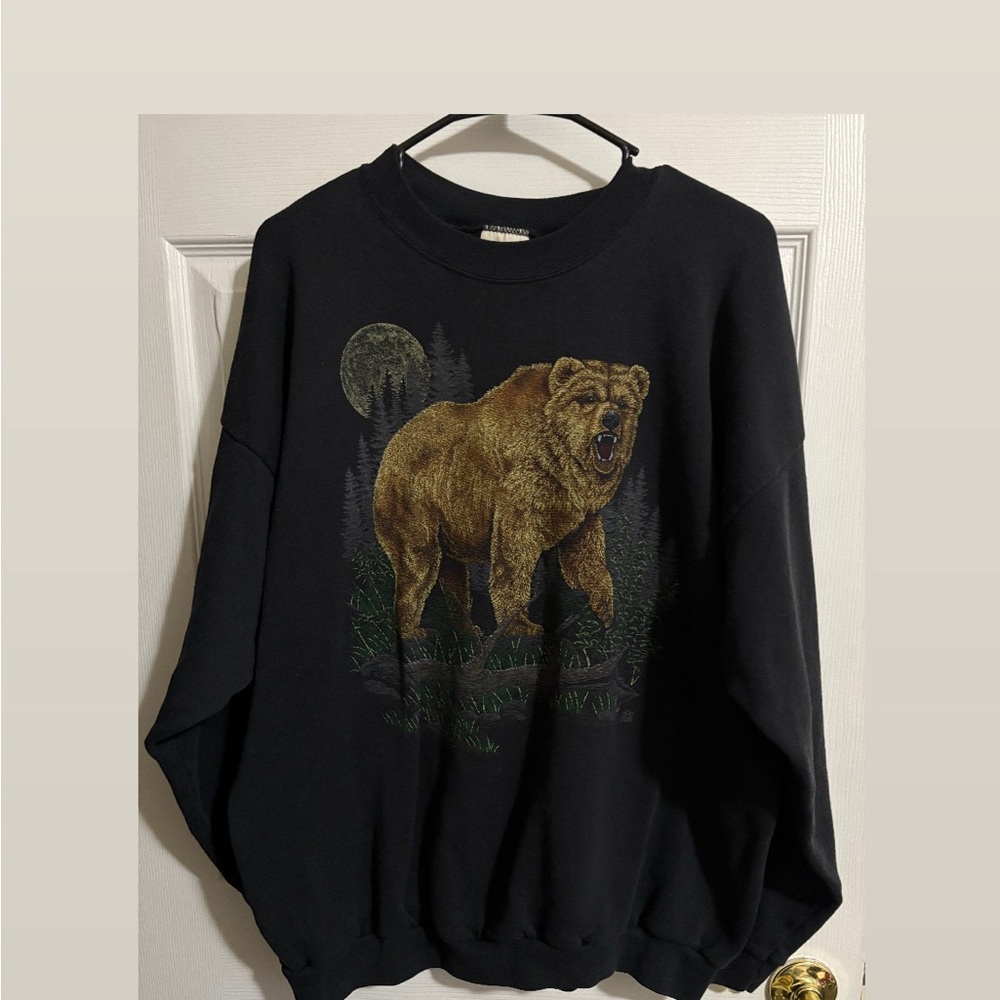 VINTAGE Brown Bear Midnight Graphic Black Crewneck Unisex